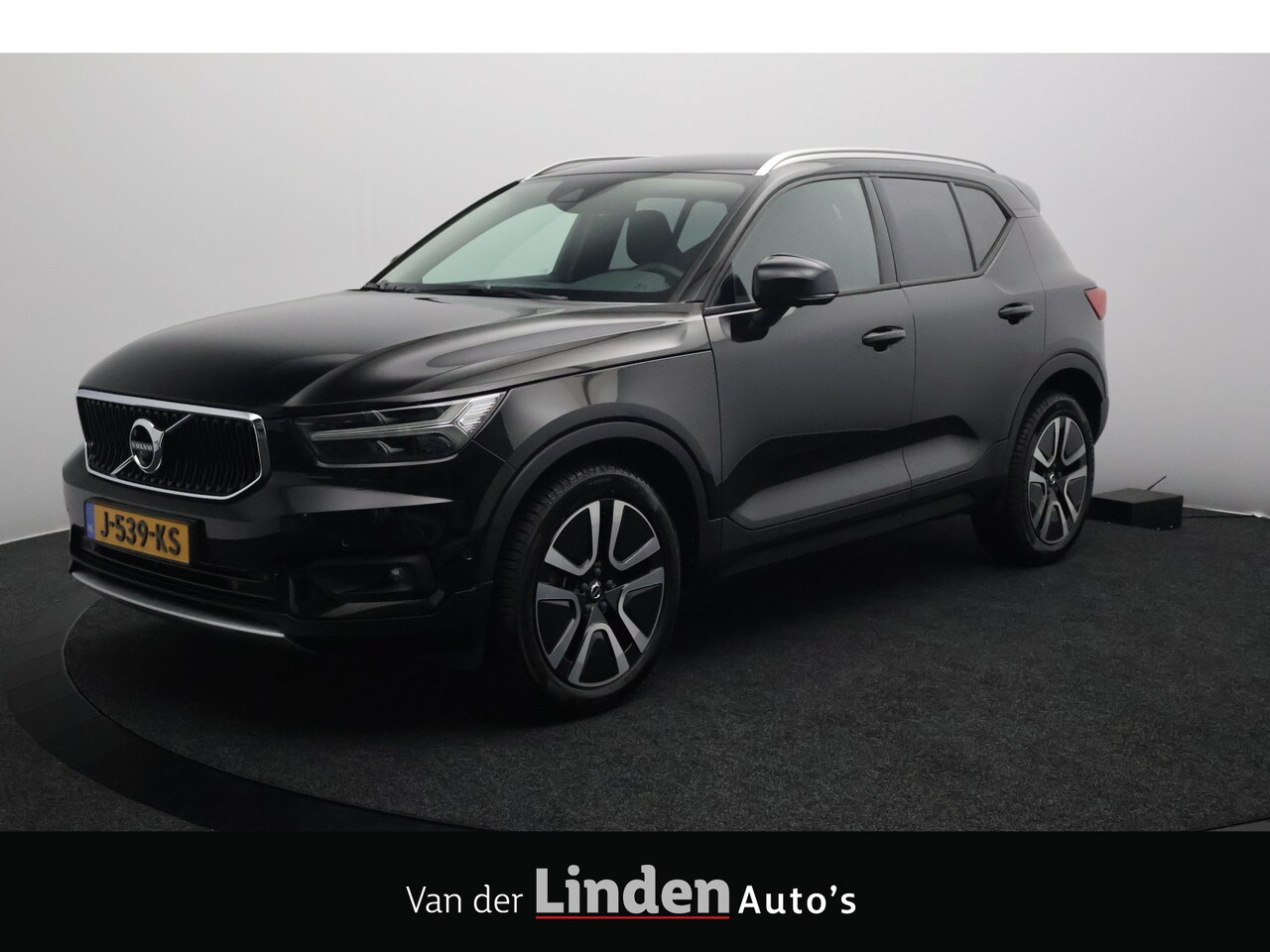 Volvo XC40 - 1.5 T3 165PK Business Pro Automaat | Camera | Stoelverwarming - AutoWereld.nl