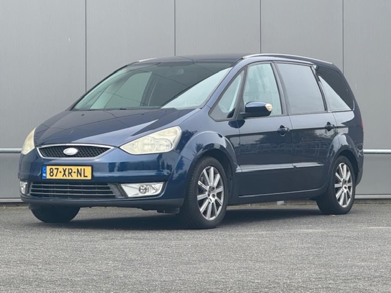 Ford Galaxy - 2.0-16V Trend 7 persoons apk 5-26 - AutoWereld.nl