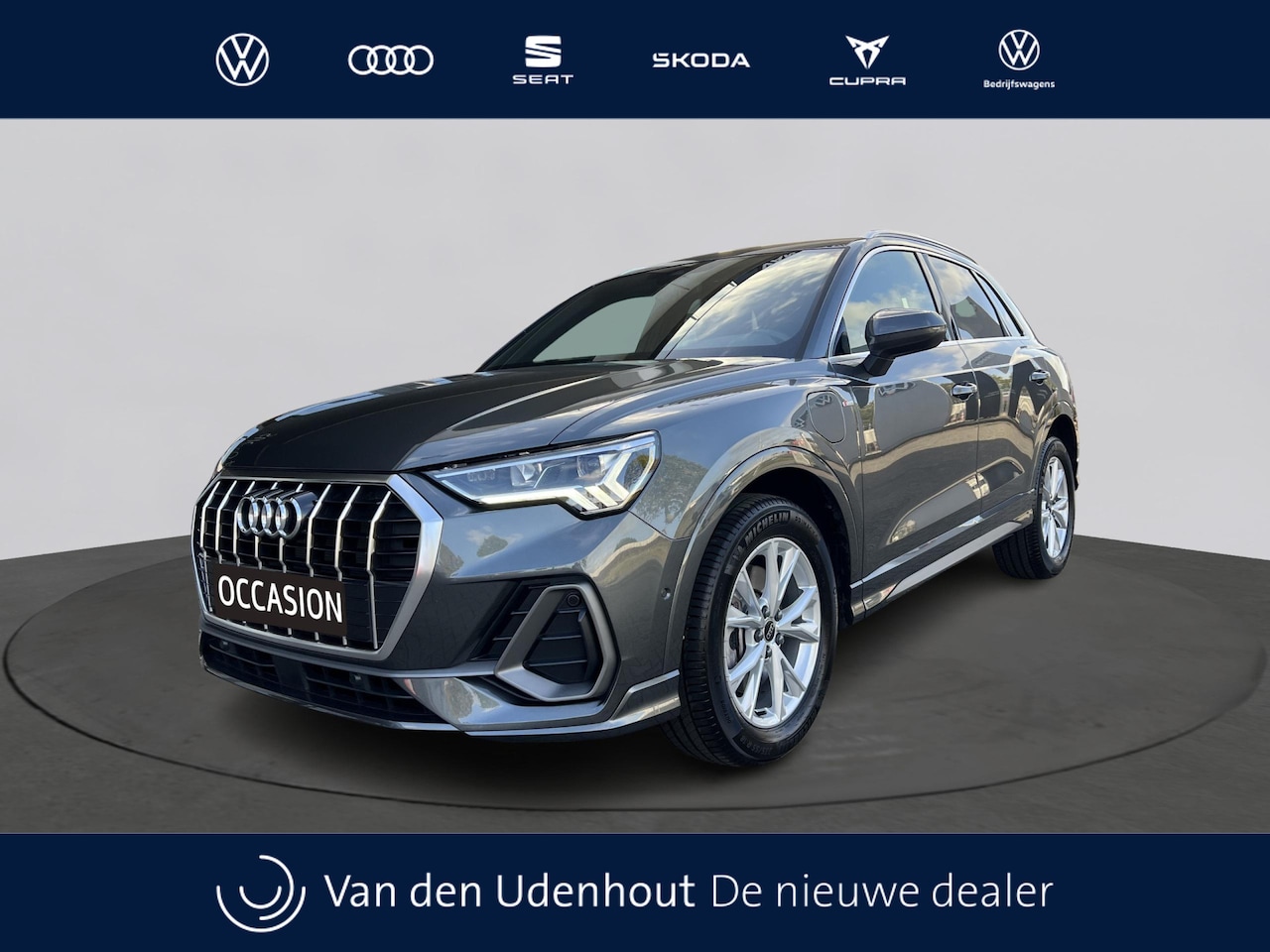 Audi Q3 - 45 TFSIe 245pk S Edition / Stoelverwarming / PDC V+A / Camera - AutoWereld.nl