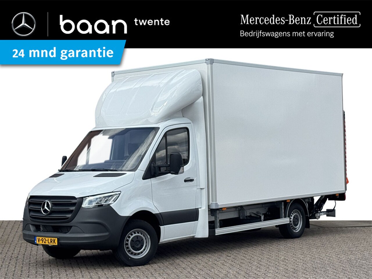Mercedes-Benz Sprinter - 317 Bakwagen + Laadklep | LED | 10" Mbux | Navigatie | Direct leverbaar! - AutoWereld.nl