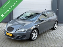 SEAT Leon - 1.8 TFSI Sport| Nap| DSG| trekhaak| Airco| Getint