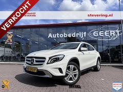 Mercedes-Benz GLA-Klasse - GLA180 Automaat / Navi / Trekhaak