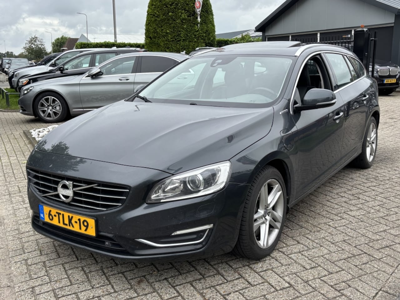 Volvo V60 - 2.4 D6 AWD Plug in Hybrid 2014 - AutoWereld.nl