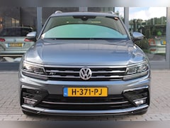 Volkswagen Tiguan Allspace - TSI Highline Business R 7p. | Panoramadak | Adaptive Cruise Control | Stoelverwarming | Ca