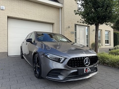Mercedes-Benz A-klasse - 180 AMG Aut Panoramadak Nightpakket Widescreen AmbientLight Keyless SportLeder Led Camera