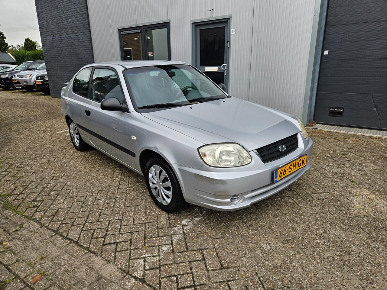 Hyundai Accent - 1.3i Active Young Airco/Nw Distributiriem - AutoWereld.nl