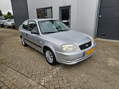 Hyundai Accent - 1.3i Active Young Airco/Nw Distributiriem