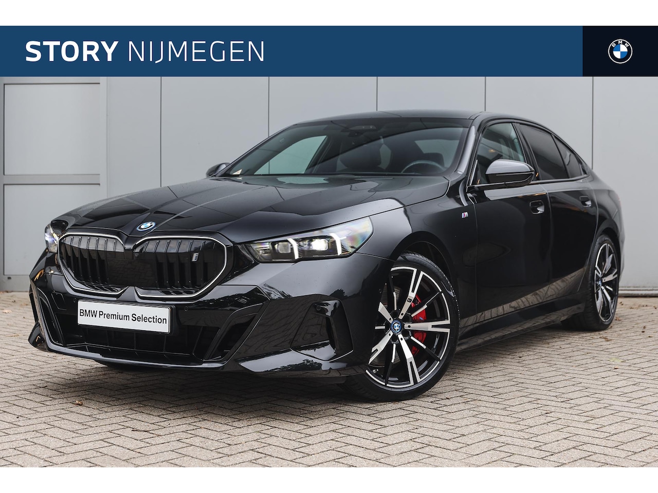BMW i5 - eDrive40 M Sport / Panoramadak / Trekhaak / Stoelventilatie / Comfort Access / Adaptieve L - AutoWereld.nl