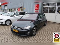Volkswagen Golf - 1.2 TSI Business Edition Connected adaptive cruise/dodehoek/camera/pdc
