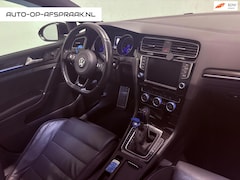 Volkswagen Golf - 2.0 TSI R 4Motion Pano Leer Camera ACC Navi