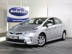 Toyota Prius - 1.8 Plug-in Aspiration hybride 130 dkm 2014
