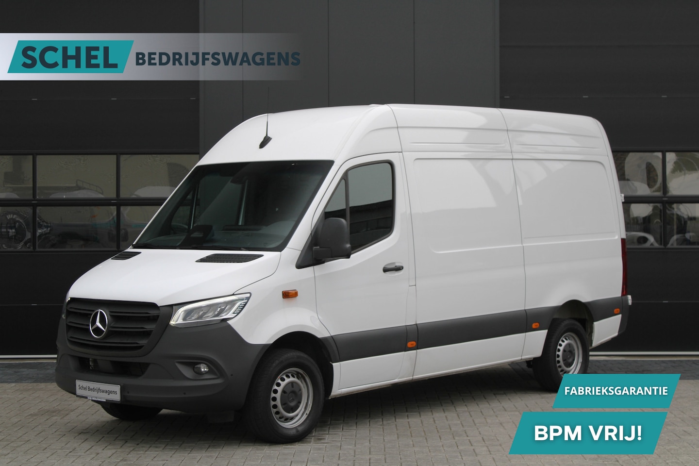 Mercedes-Benz Sprinter - 317 1.9 CDI L2H2 RWD 170pk - LED - Geveerde stoel - Blindspot - Navi - Cruise - Camera - S - AutoWereld.nl