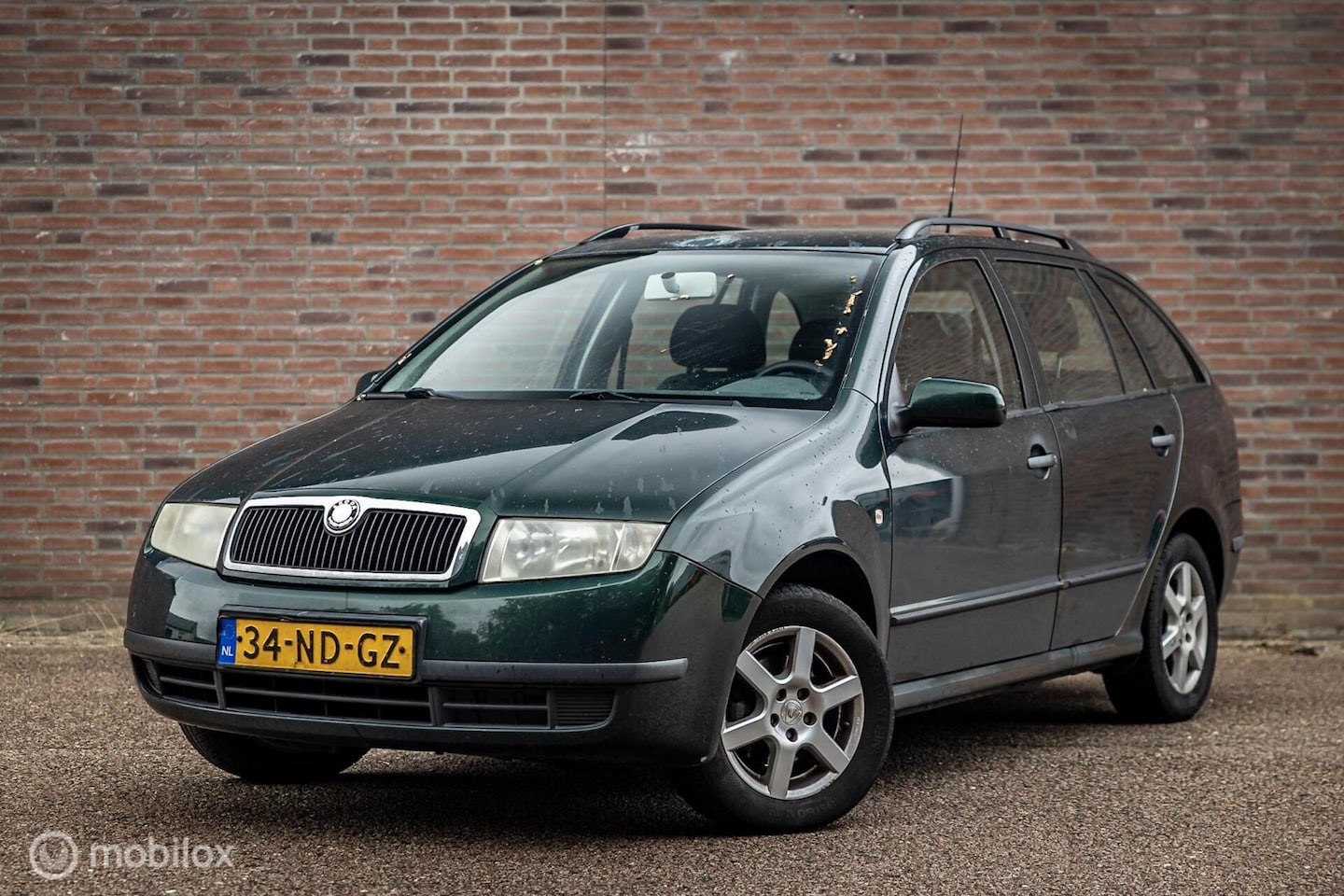 Skoda Fabia Combi - 1.4-16V Comfort | Inruilkoopje | Geen apk - AutoWereld.nl