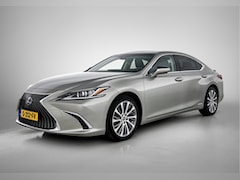 Lexus ES - 300h Business Line | Schuifdak | Lederen bekleding | Full map navigatie | Stuur -en stoelv