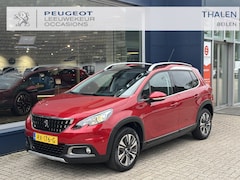 Peugeot 2008 - 1.2 Turbo 110PK Allure Vol-Automaat | Navigatie | Trekhaak 1250 KG | Beetje lakverkleuring