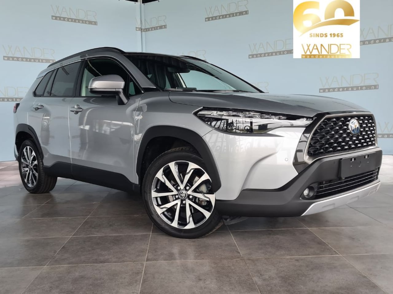Toyota Corolla Cross - Hybrid Team D /Panoramadak/stoel- en stuurverwarming/ Apple Carplay/Android Auto/Elektrisc - AutoWereld.nl