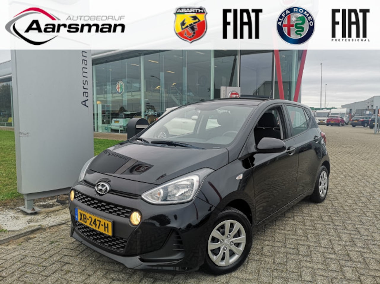 Hyundai i10 - 1.0i Comfort | Navi | Carplay | Airco | Parkeersensoren - AutoWereld.nl