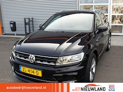 Volkswagen Tiguan - 1.5 TSI ACT R-line Trekhaak wegklapbaar R-line ext. trekh. wegklapbaar