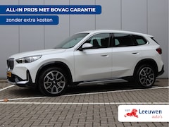 BMW X1 - sDrive18i | Leder | Trekhaak | Parkeercamera | Keyless | Org. NL