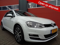 Volkswagen Golf - 1.6 TDI Connected Series 110PK Clima Cruise Navi Trekhaak