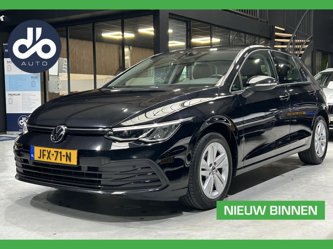 Volkswagen Golf - 1.0 TSI 110pk Life DIGI DASHB. I CAMERA + PDC V+A I FULL LED - AutoWereld.nl