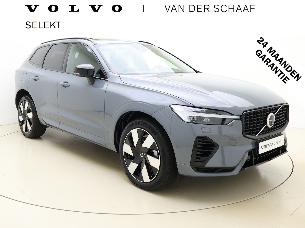 Volvo XC60 - T6 350pk AWD Plus Dark / Harman en Kardon audio / Panorama dak / Camera rondom / - AutoWereld.nl
