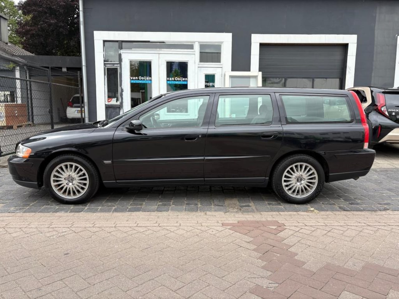 Volvo V70 - 2.4 Edition II AUTOMAAT - AutoWereld.nl