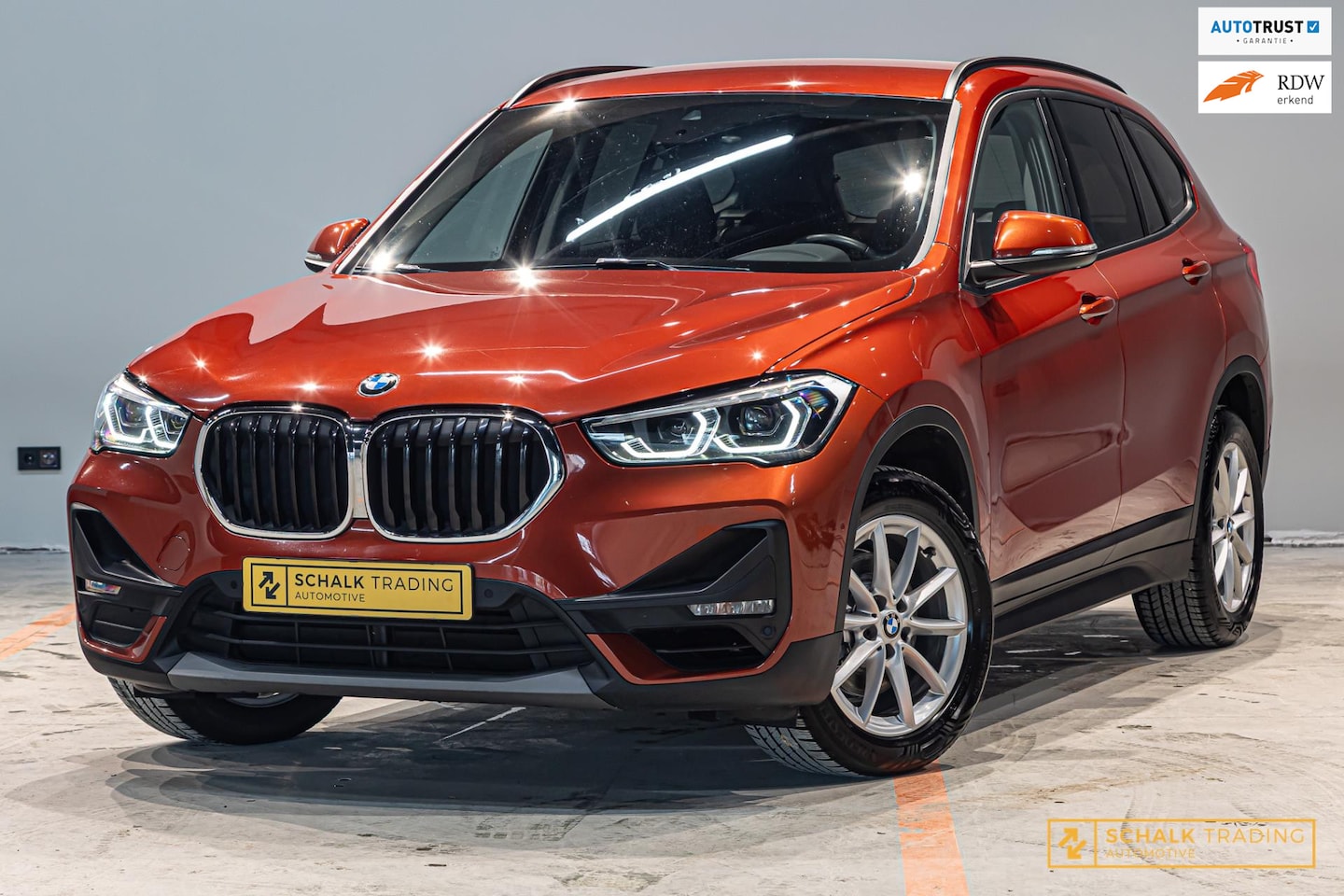 BMW X1 - SDrive18i Executive|StoelV|LED|Automaat|Garantie - AutoWereld.nl