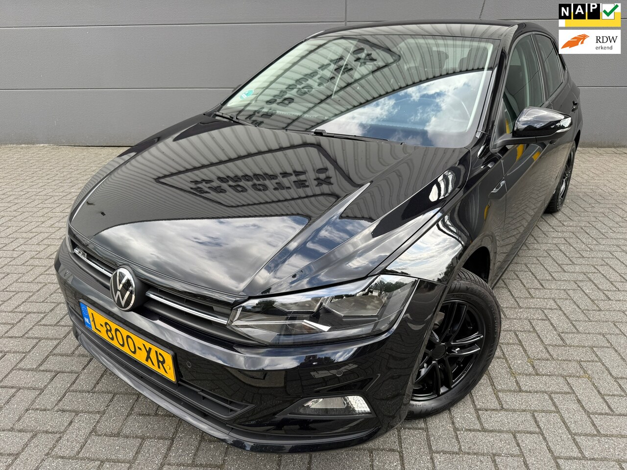 Volkswagen Polo - 1.0 TSI R-LINE Business*ADAPTIVE CRUISE*APK*NAP*NAVI*CARPLY*PARK SENSOREN - AutoWereld.nl