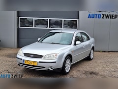 Ford Mondeo - 1.8-16V First Edition Trekhaak/Cruise/Airco