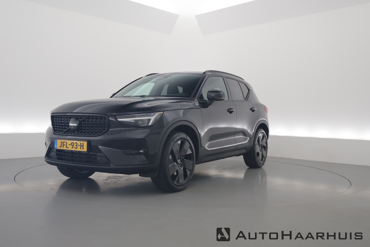Volvo XC40 - 2.0 B3 Black Edition Plus | H&K | CarPlay | Stoel & Stuur verw. | 360 Cam | ACC - AutoWereld.nl