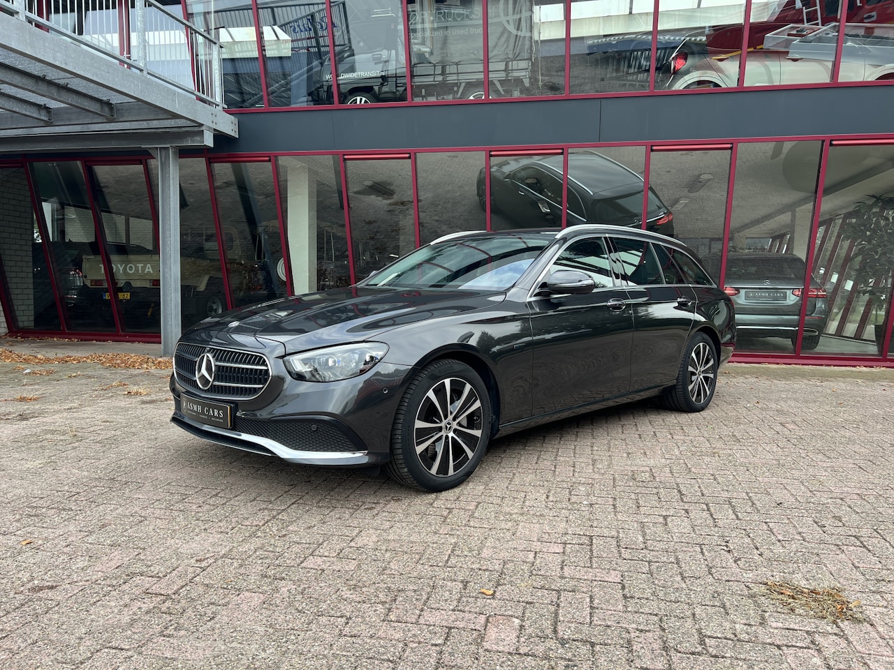 Mercedes-Benz E-klasse Estate - 300 e Business Solution Luxury | NL auto | 1e eigenaar | - AutoWereld.nl