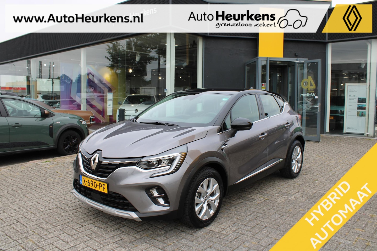 Renault Captur - E-Tech Plug-in Hybrid 160 Intens | All Season banden | Achteruitrijcamera | - AutoWereld.nl