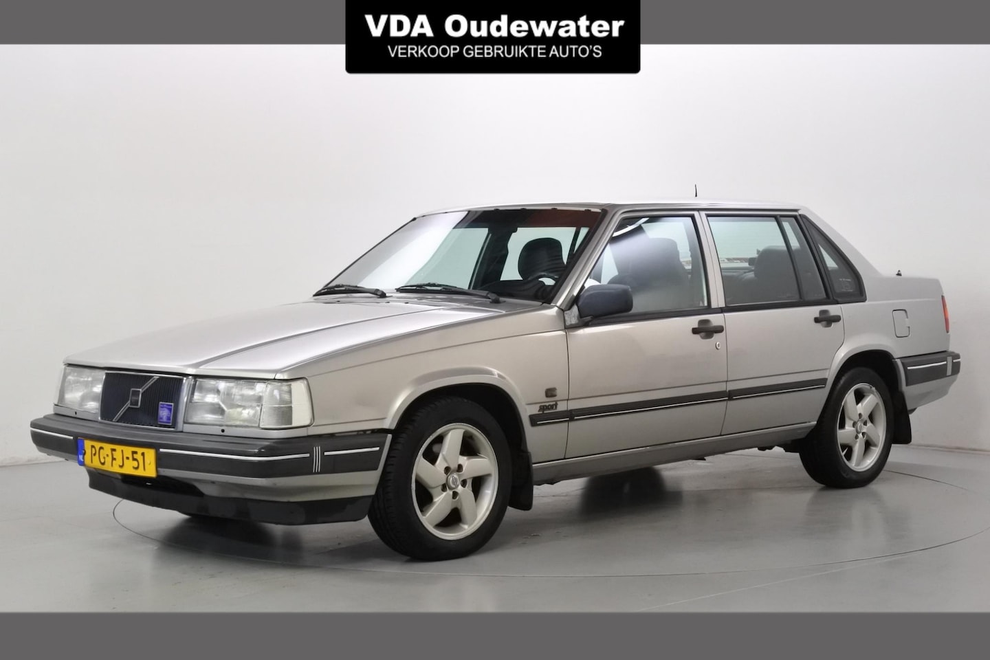 Volvo 940 - 2.3i Royal-Line Automaat Apk 10-2026 - AutoWereld.nl