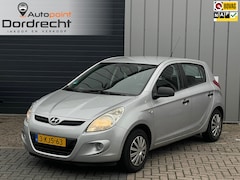 Hyundai i20 - 1.2i i-Drive|NETTE AUTO|AIRCO| ELEK. RAMEN|RADIO|