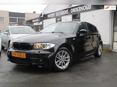 BMW 1-serie - 120i High Executive | Airco | Elec Ramen | Pano | Parkeersensoren | Stoelverwarming