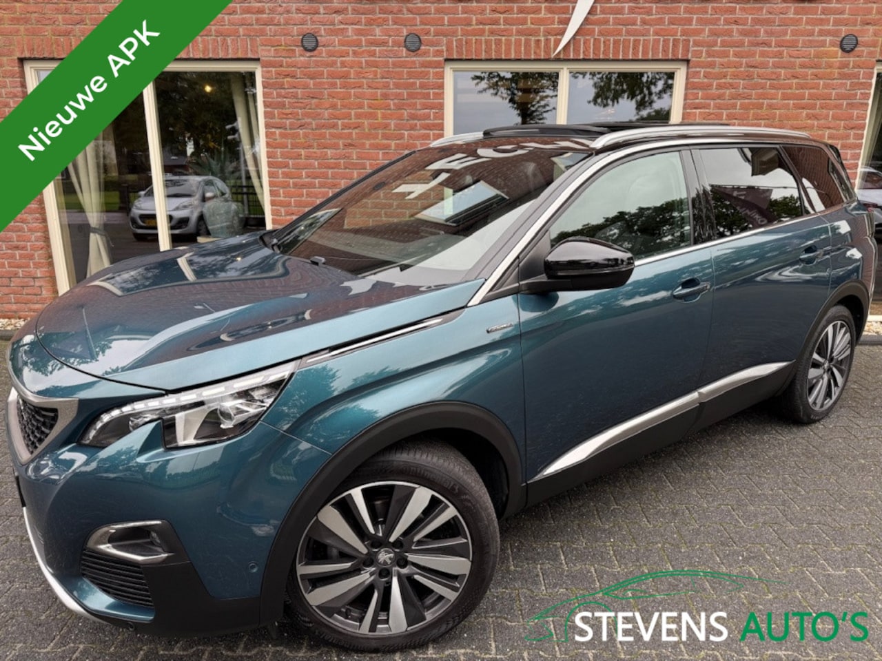Peugeot 5008 - 1.2 PT BL. GT-Line SCHUIF.KANTELDAK / PANODAK / CAMERA / KEYLESS - AutoWereld.nl