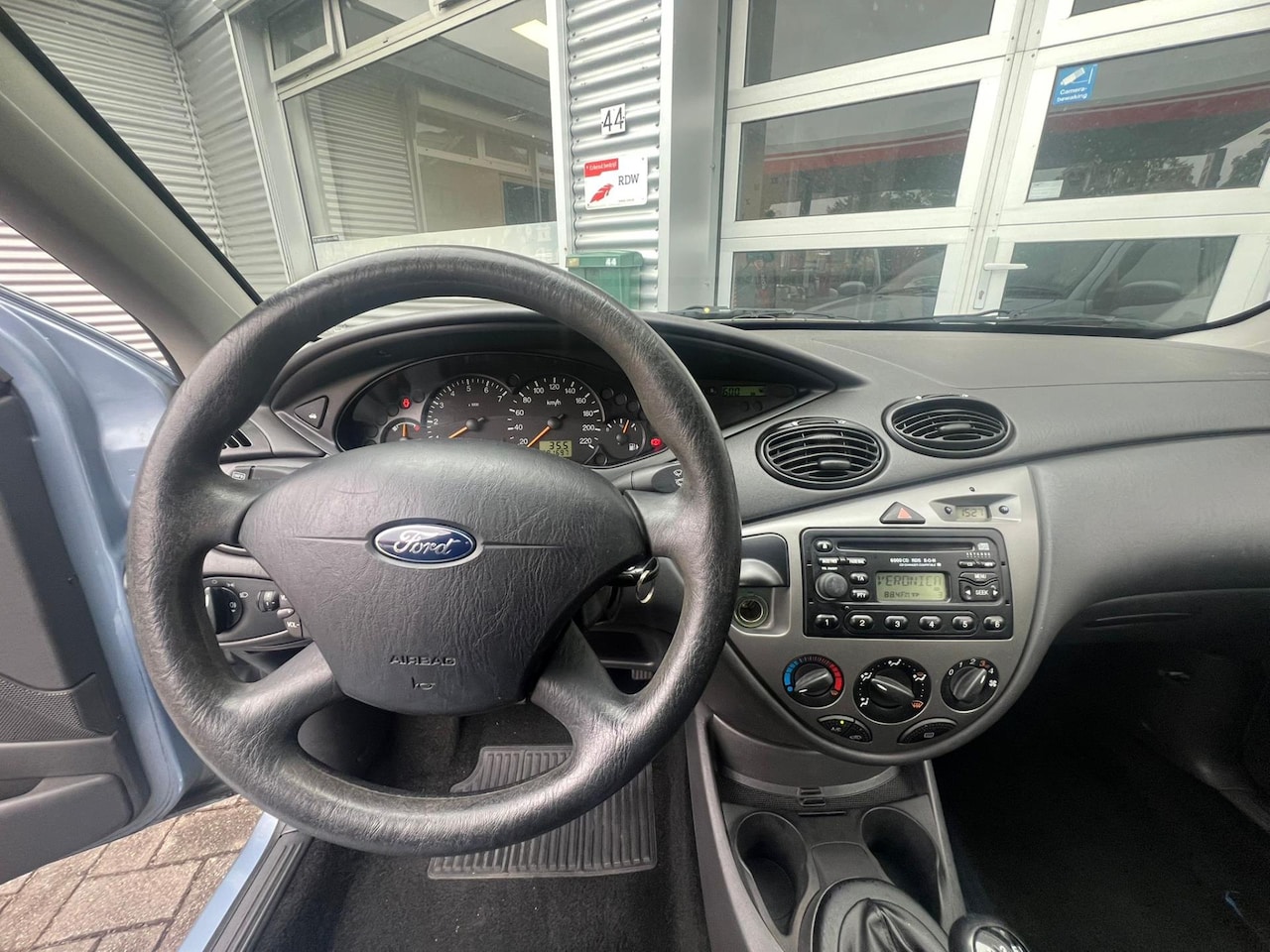 Ford Focus - 1.6-16V Ambiente AIRCO APK - AutoWereld.nl