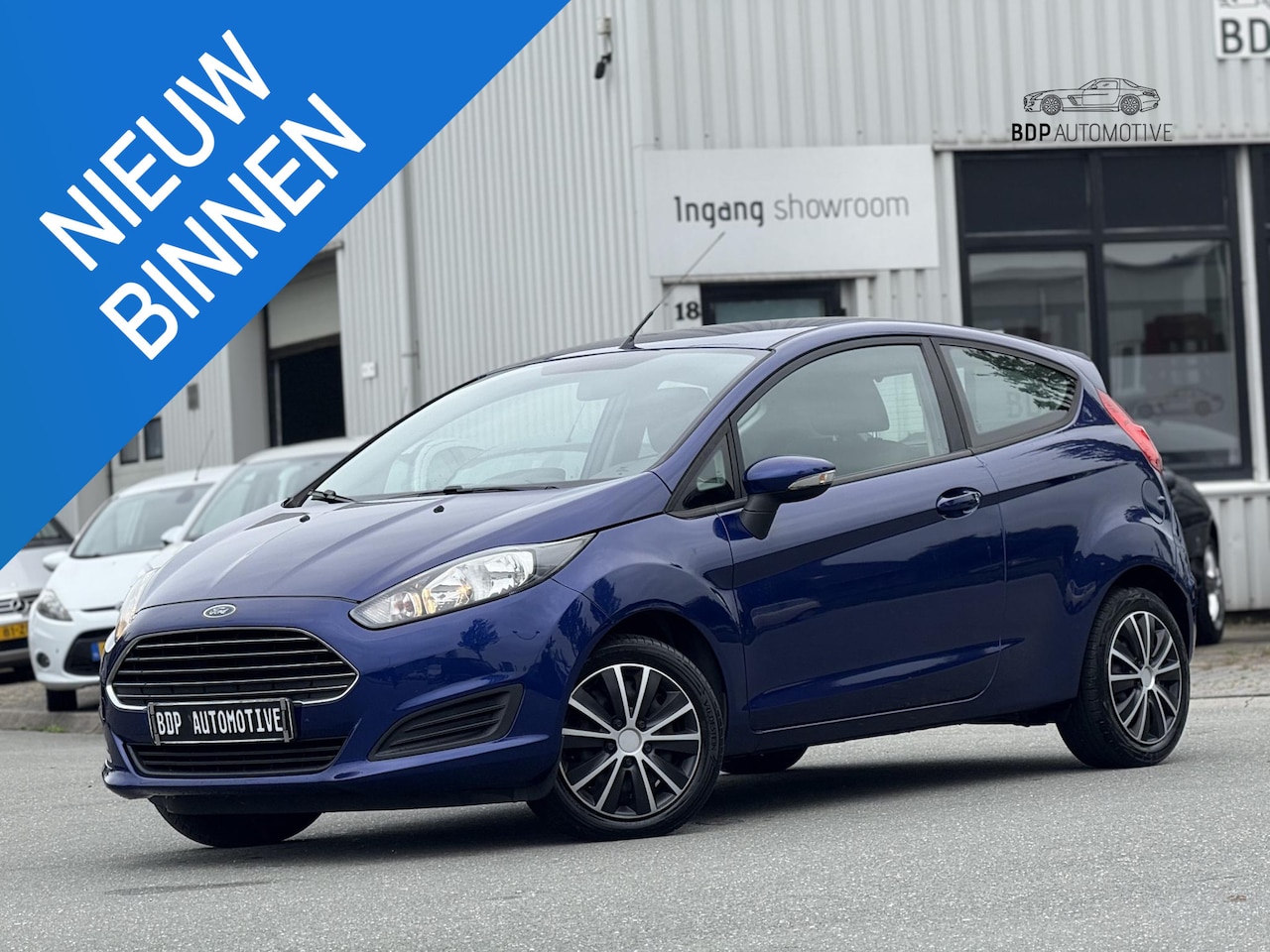Ford Fiesta - 1.0 Style LAGE KM STAND/D-RIEM VERVANGEN! - AutoWereld.nl
