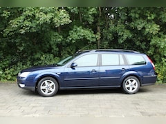 Ford Mondeo Wagon - 1.8-16V First Edition starten en rijden