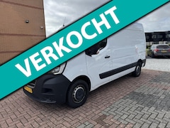Renault Master - T35 2.3 dCi 135 L2H2, Trekhaak, Euro 6, Stand kachel, Inbouw, PDC + Camera,