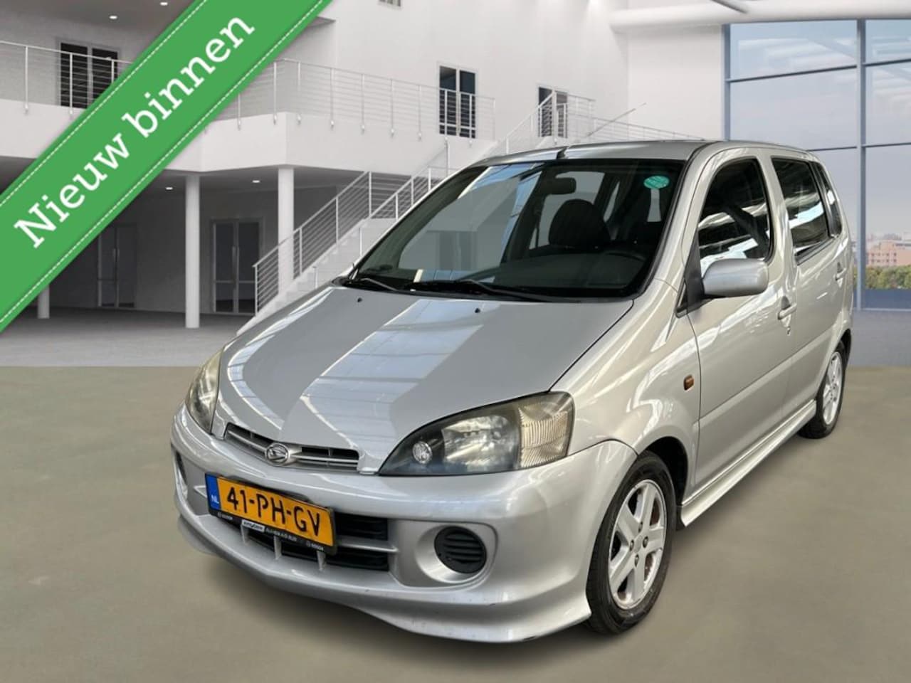 Daihatsu Young RV - 1.3-16V XTi 1.3-16V XTi - AutoWereld.nl