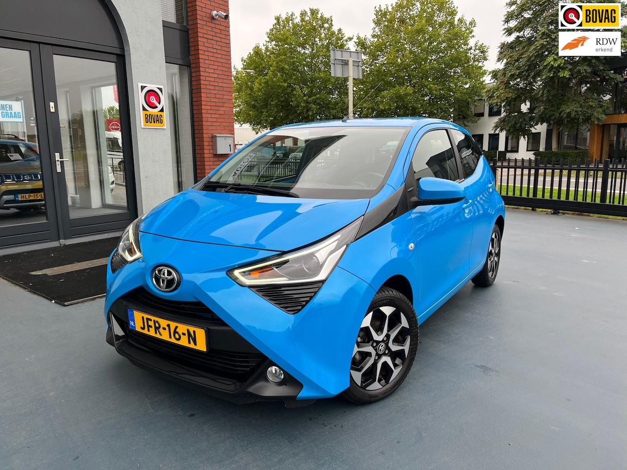 Toyota Aygo - 1.0 VVT-i x-joy LMV AIRCO AUTOMAAT - AutoWereld.nl