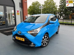 Toyota Aygo - 1.0 VVT-i x-joy LMV AIRCO AUTOMAAT