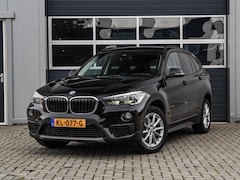 BMW X1 - SDrive18i Executive | Automaat | Navi | Stoelverwarming | PDC | Climate control | Cruise c
