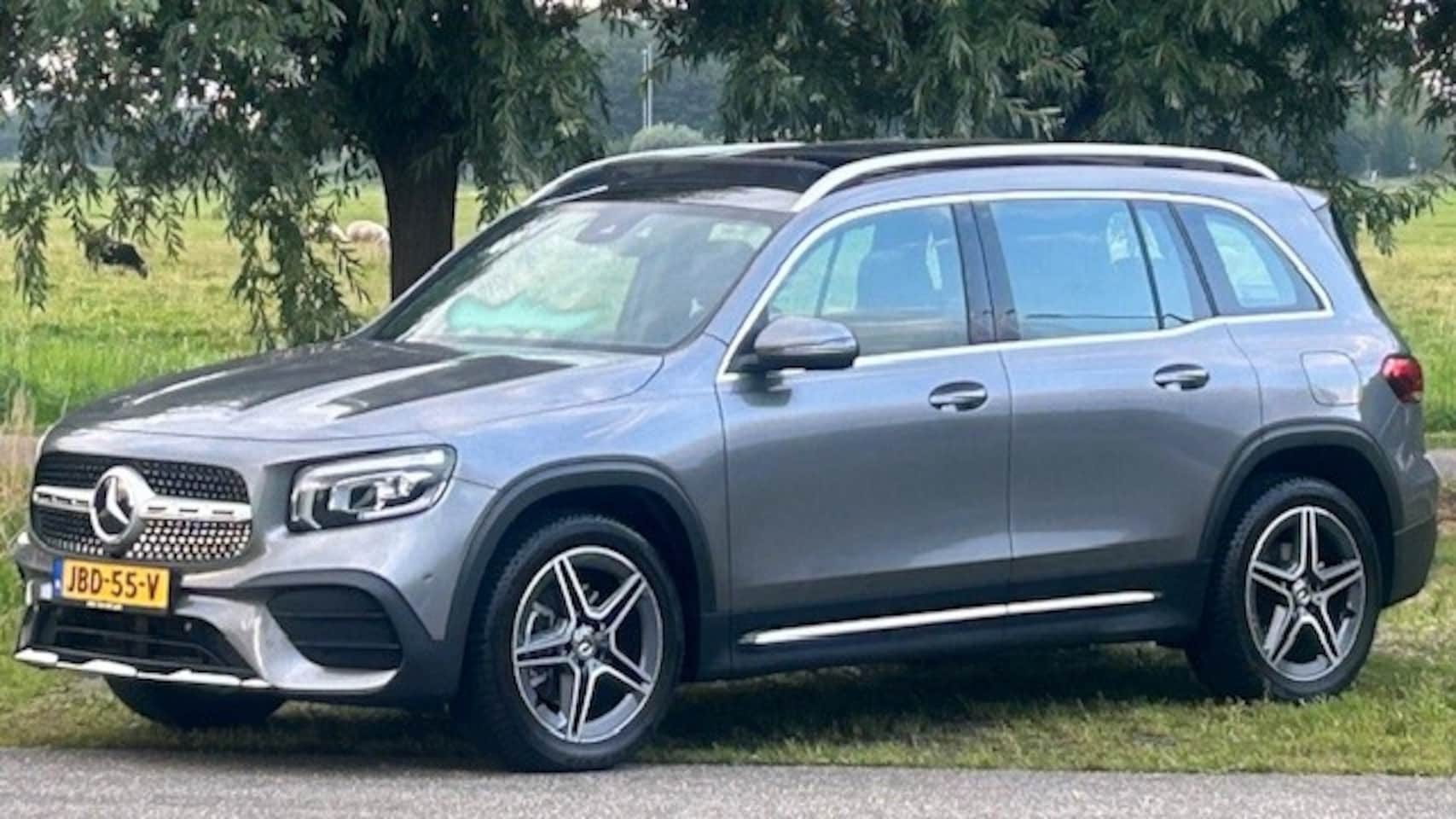 Mercedes-Benz GLB - 200 BUSINESS SOLUTION AMG 1E EIGENAAR, 29.000KM!! NAVIGATIE PREMIUM, STOELVERWARMING, AMBI - AutoWereld.nl