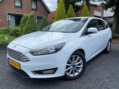 Ford Focus - 1.5 TDCI TITANIUM Automaat Apple carplay ECC Keyless Parking assistant