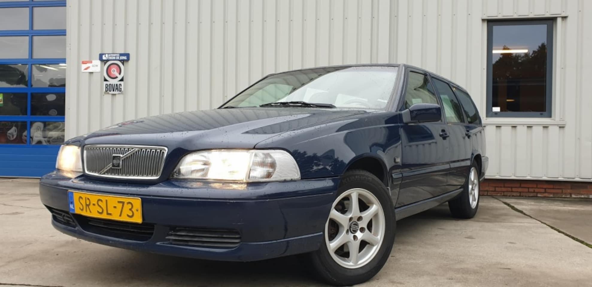 Volvo V70 - 2.0  Nieuwe Distributiriem - AutoWereld.nl