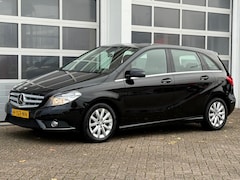 Mercedes-Benz B-klasse - B180 Ambition 6-Bak Navi Camera Trekhaak Stoelverw