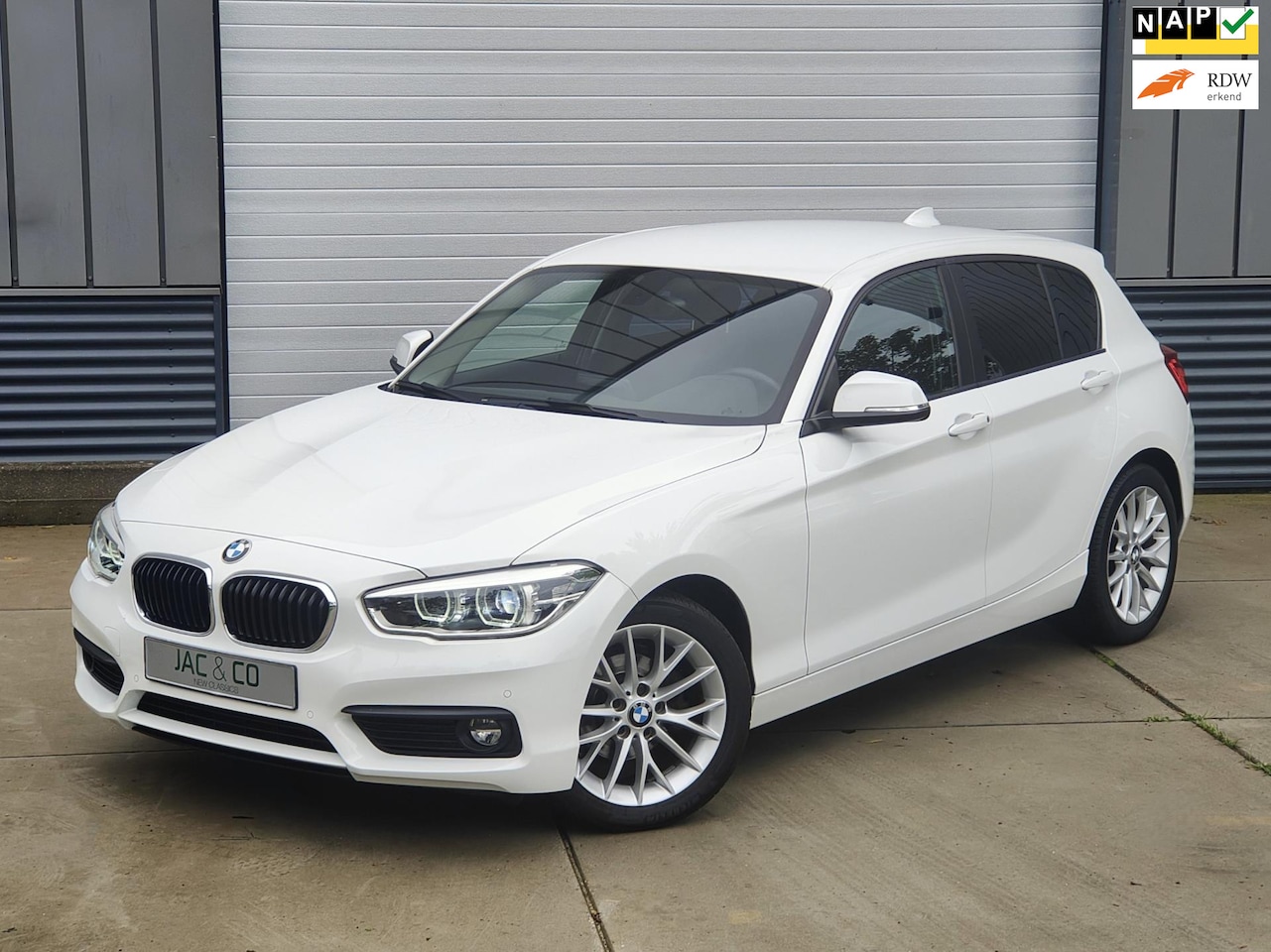BMW 1-serie - 118i Edition Sport Line Shadow Executive 118i Edition Sport Line Shadow Executive Nieuwstaat! - AutoWereld.nl